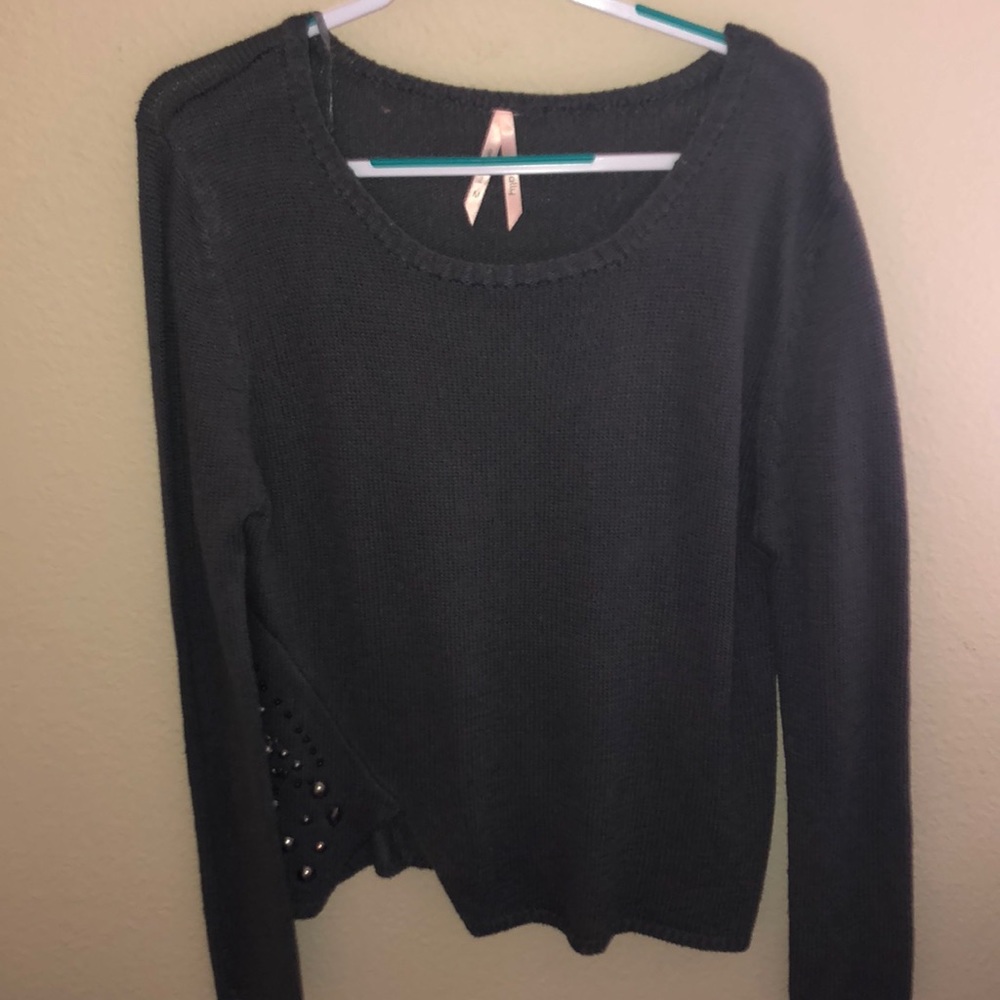 Long sleeve sweater